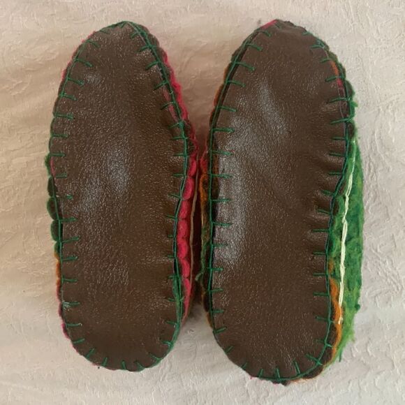 Hand Crafted Felted Wool Shoes Slippers Baby Kid - Picture 4 of 15